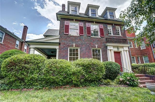1st image of 3317 Monument Ave