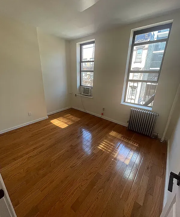 138 Orchard St #11