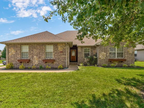 5701 N Seacrest Drive, Ozark, MO 65721