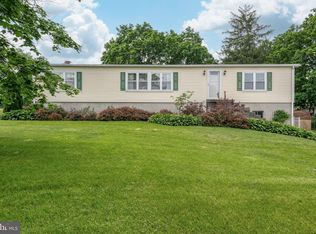 1806 Hilton Ave, Dover, PA