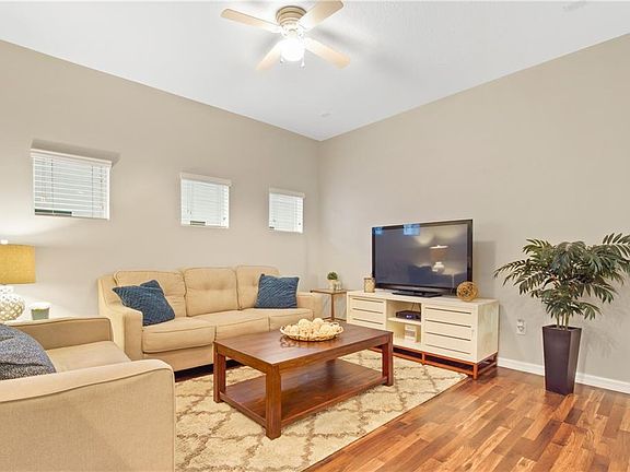 5th image of 3625 Bay Heights Way