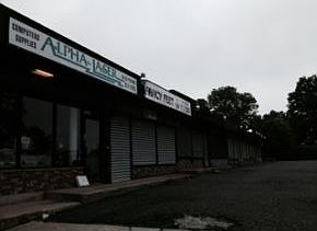 2nd image of 140 Main St Ste 8