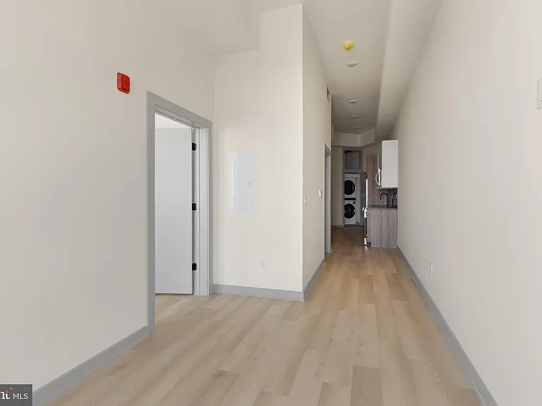 689 N Broad St #202 — Photo 7