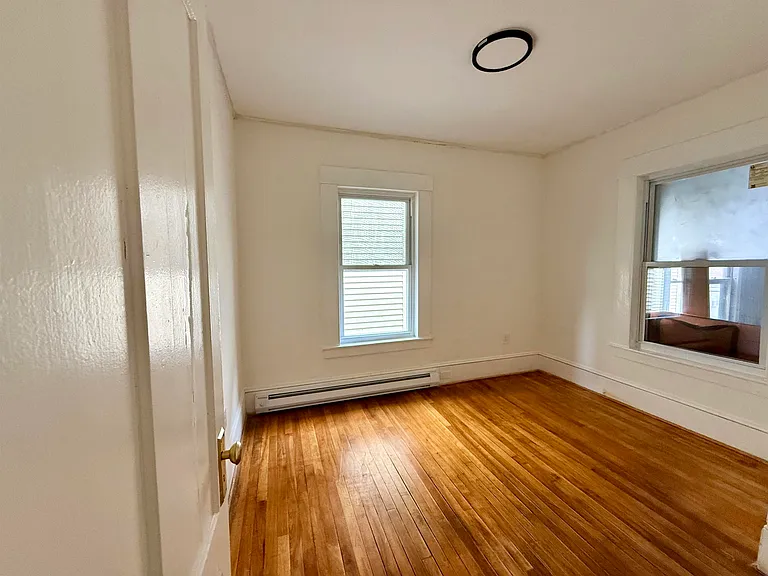 28 Brook St #2 — Photo 18