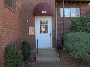 169 South St APT 12, Plymouth, MA 02360