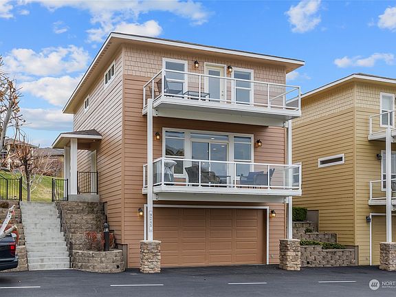 2nd image of 9245 Canyon Drive NW