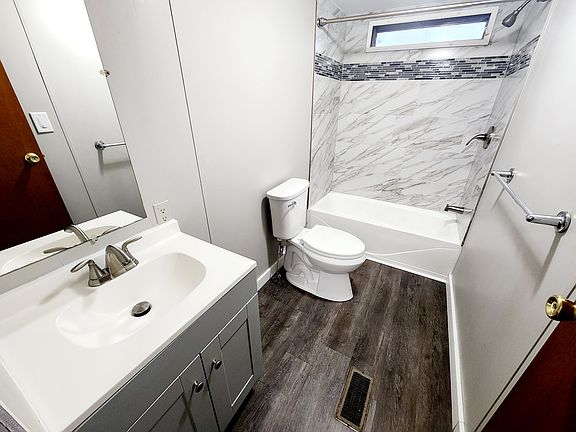 4th image of 2225 Country Estates Way