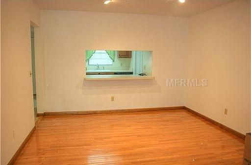 3rd image of 5401 Bayshore Blvd APT A