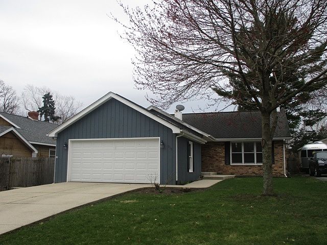 1st image of 317 Charlotte Pl