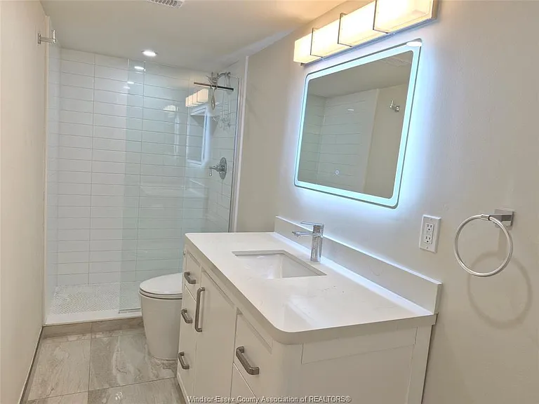 2571 Jos Street Louis Ave — Photo 14