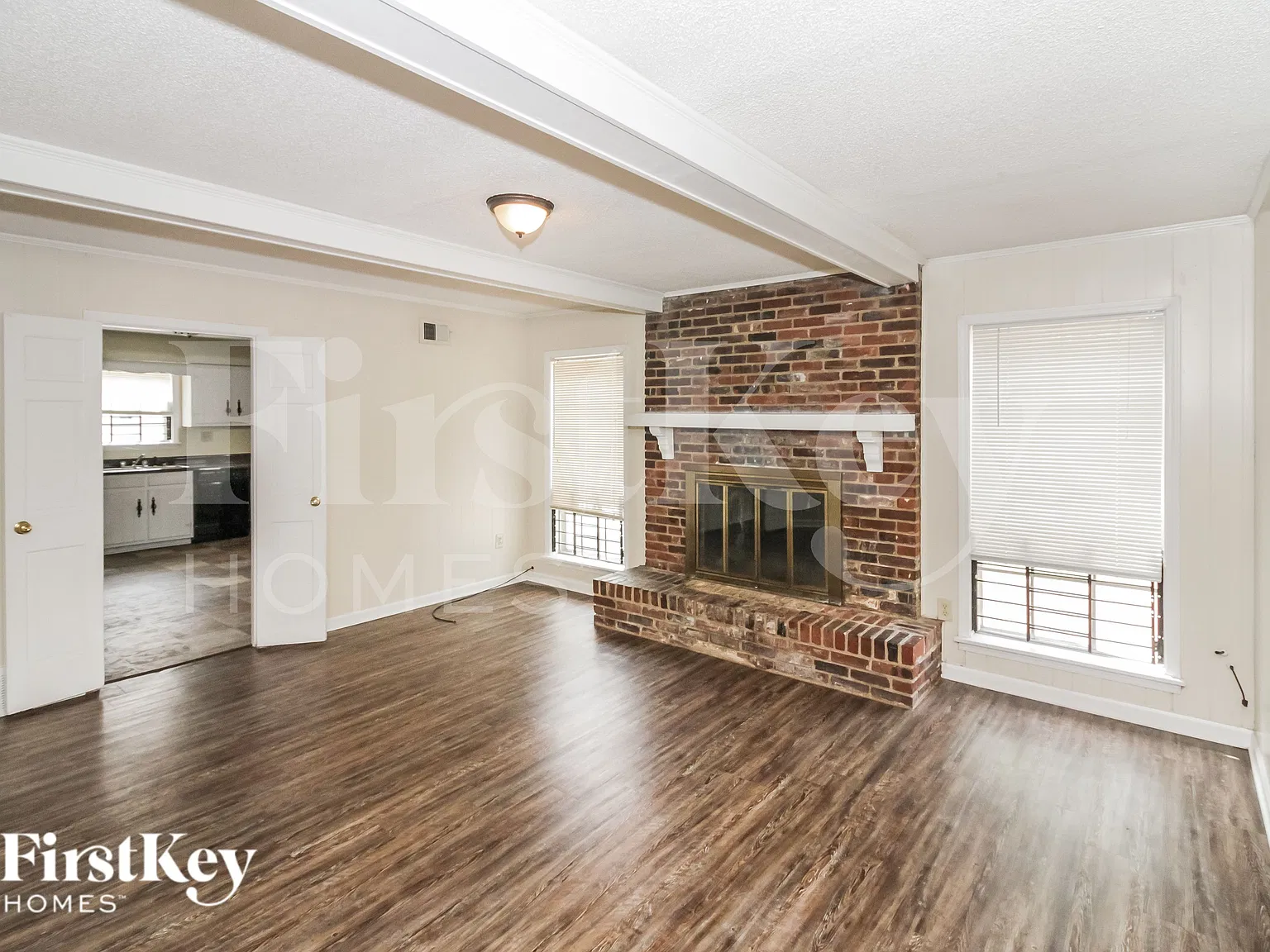 3 bed, 2.0 bath, 1758 sqft, $1,540 — Photo 2