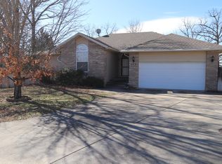 109 Meadow Ridge Ct, Branson, MO 65616