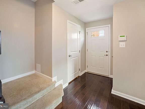 2nd image of 5615 Barnstormers Ln