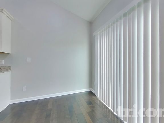 4th image of 4220 Trillium Way