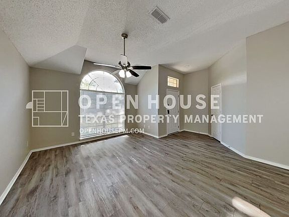 3rd image of 4716 Lennon Ave