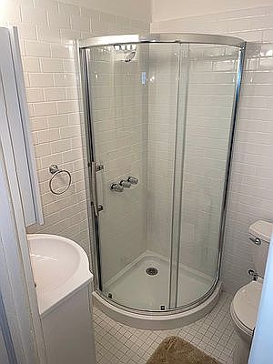 4th image of 261 W 70th St #2C