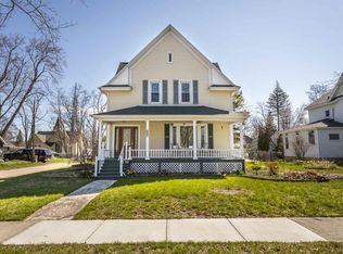 209 Spruce St, Elk Rapids, MI 49629