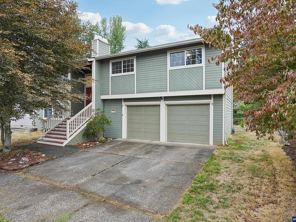 1st image of 790 Ironwood Dr SE