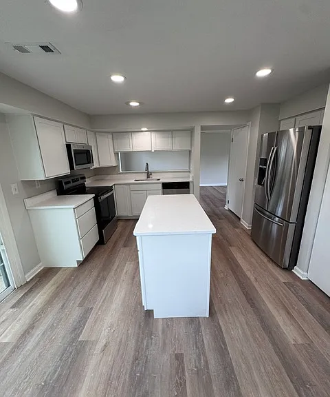 2910 Byron Ct — Photo 6