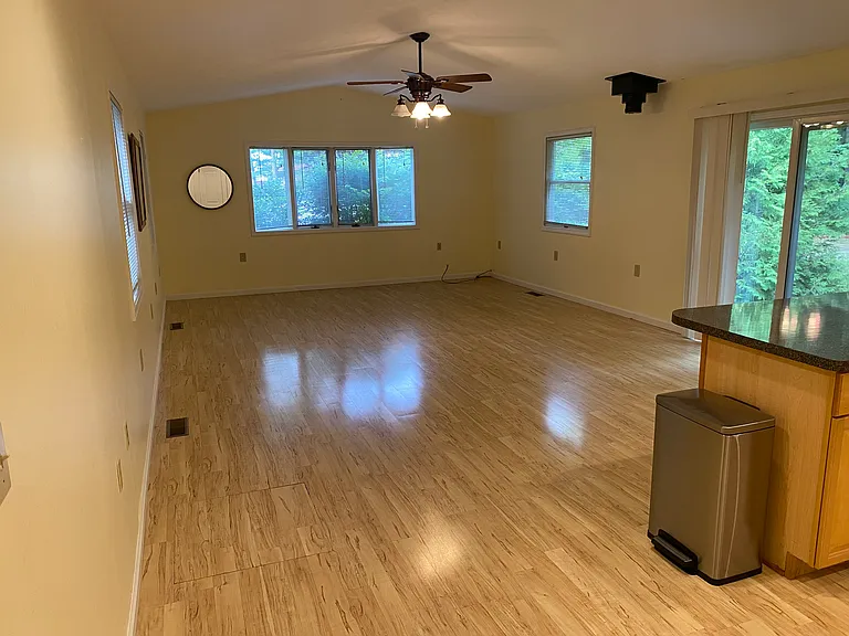 882 Indian Trail Blvd — Photo 6