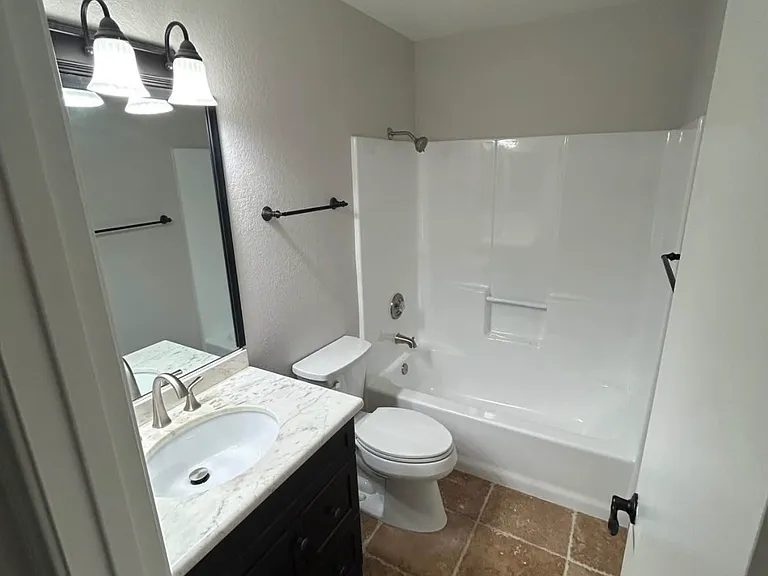 3935 Oregon St #6 — Photo 5
