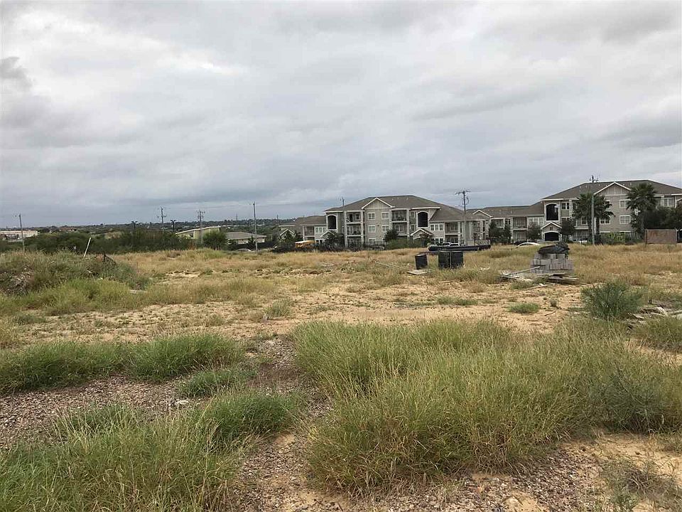 2nd image of 4415 Maria Luisa Dr