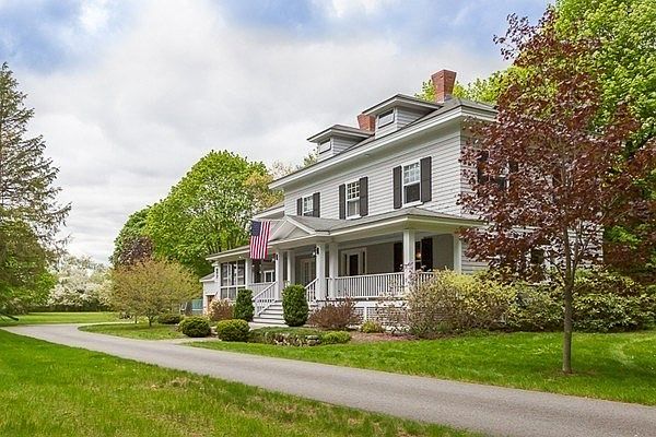 1st image of 21 Elm St