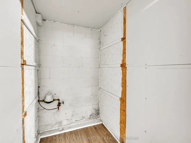 43 Parkside Dr #BASEMENT — Photo 14