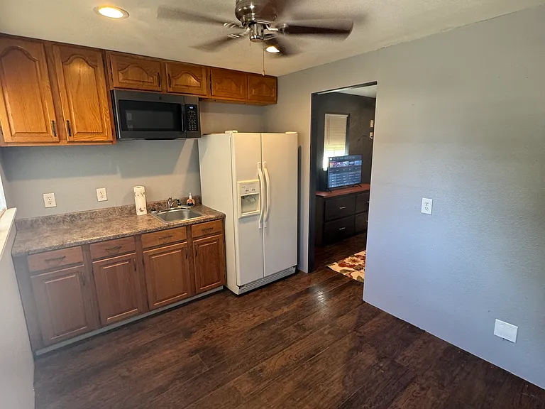 Springlake Rd — Photo 15