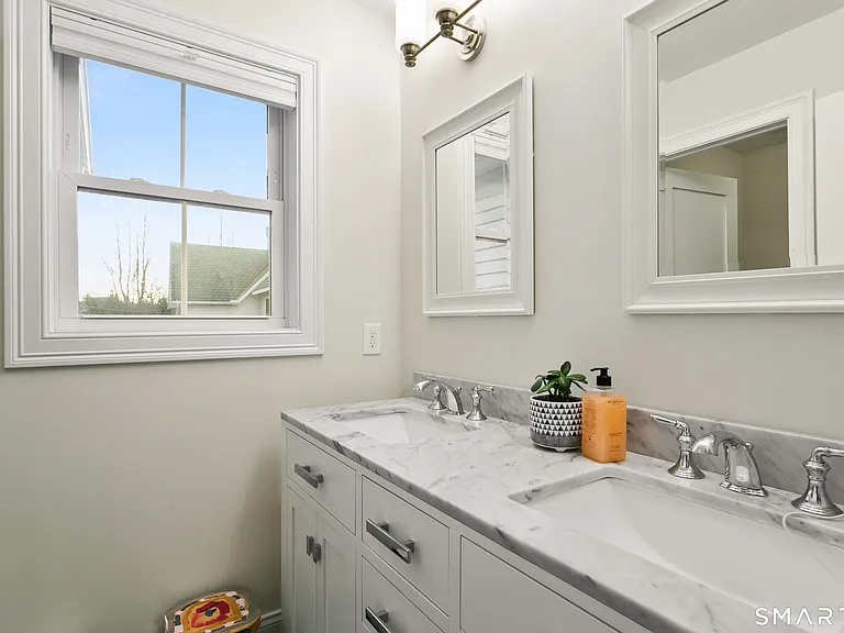 210 High Ridge Ave — Photo 15