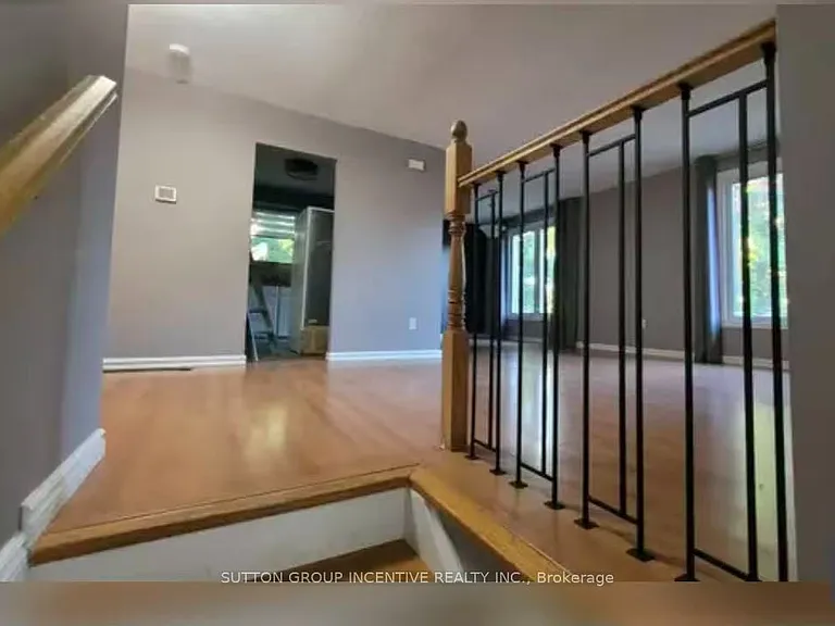 7 Rosedale Pl #UPPER — Photo 9