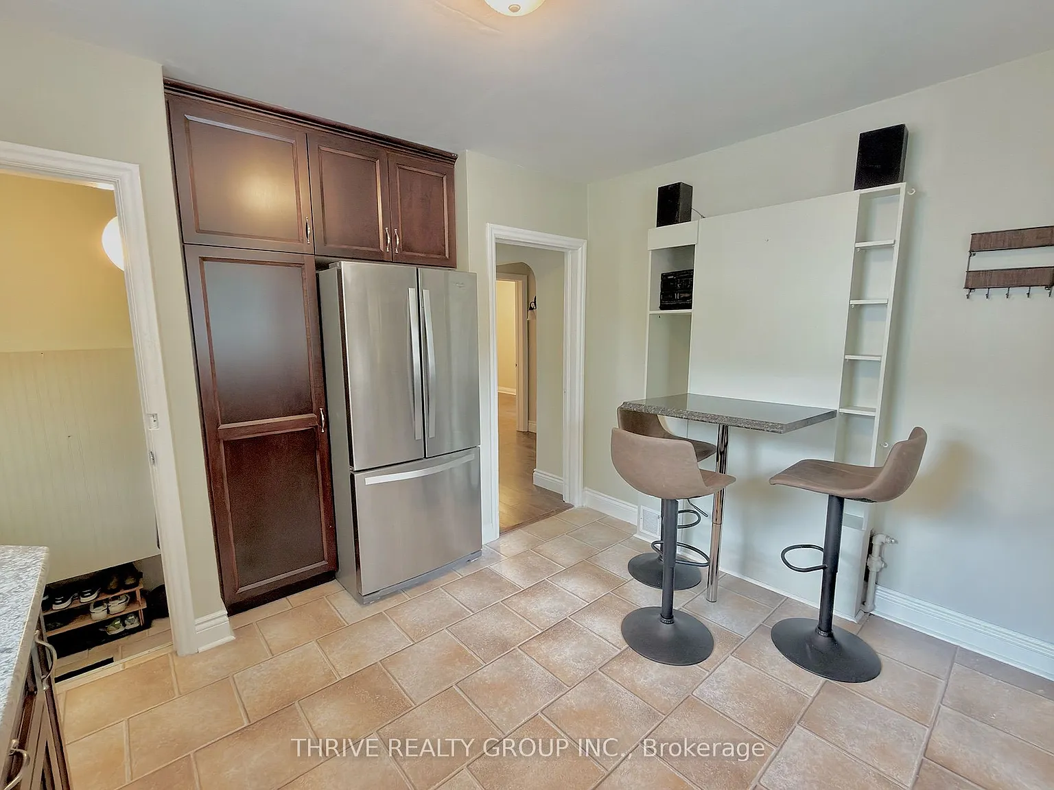 3 bed, $2,150 — Photo 4
