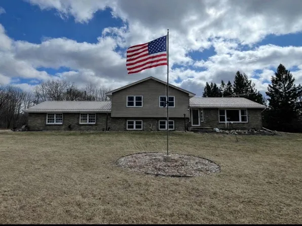 N2349 Overgaard Rd, Elroy, WI 53929