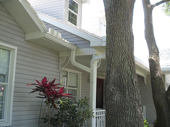 5th image of 582 Old Oak Cir