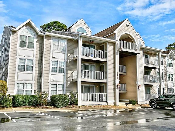 3rd image of 2204 Lesner Cres APT 103