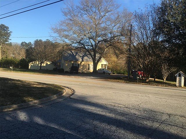 1st image of 1996 Rockdale Cir