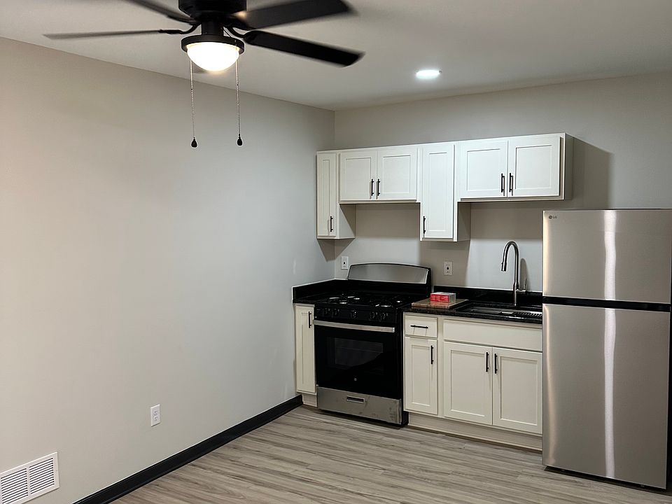 1st image of 4260 S Park Ave #6