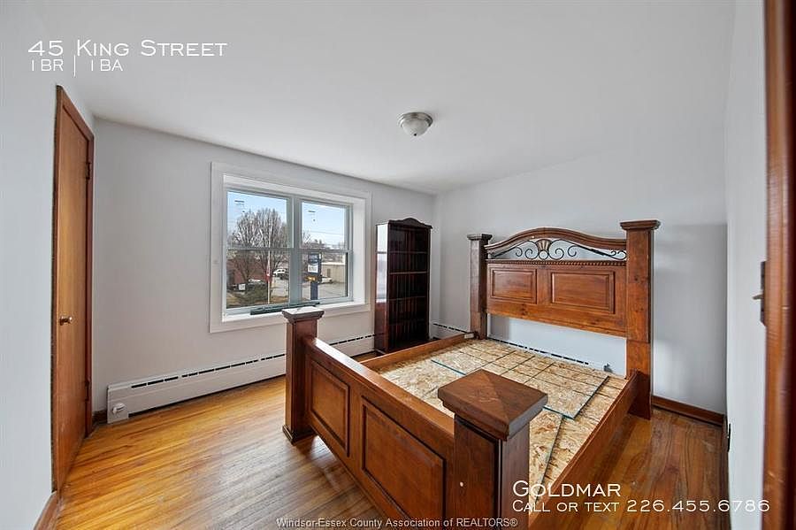 2nd image of 45 King St