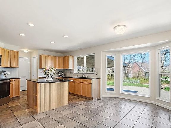 2nd image of 415 Forest Edge Dr