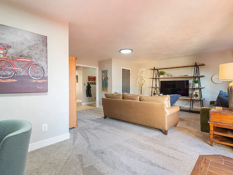 545 S Valley View Dr #137 — Photo 21