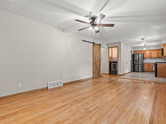 5th image of N64W14161 Lincoln LANE