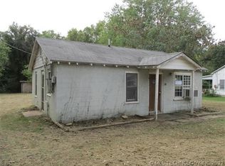 812 W 10th St, Sand Springs, OK 74063