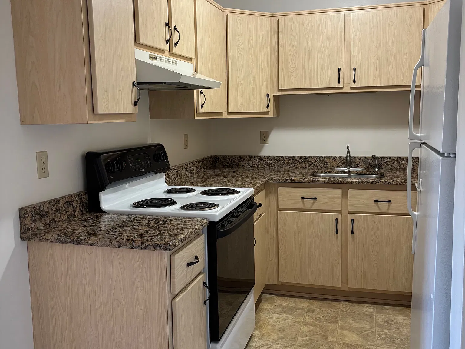 1 bed, 800 sqft, $1,775 — Photo 4