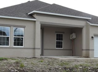 1401 SW Edinburgh Dr, Port Saint Lucie, FL 34953