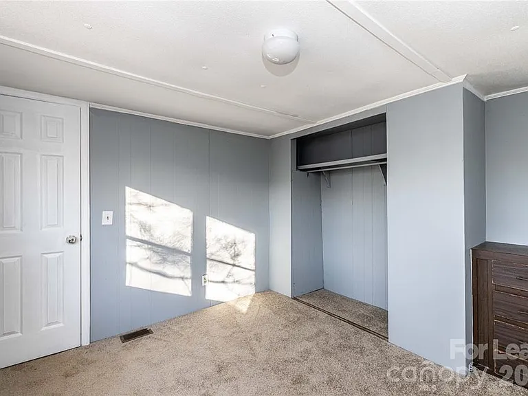 126 Poe Dr — Photo 25