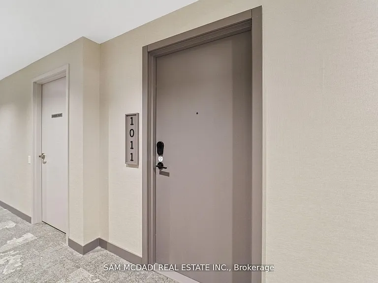 634 Church St #1011 — Photo 3