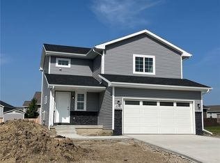 5370 Brook View Ave, Des Moines, IA 50317