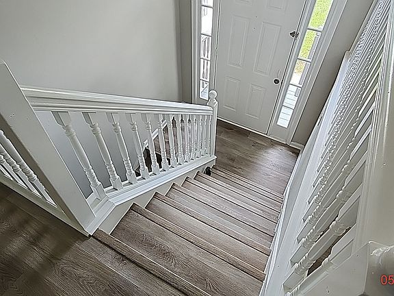 4th image of 2759 Stonegate Dr