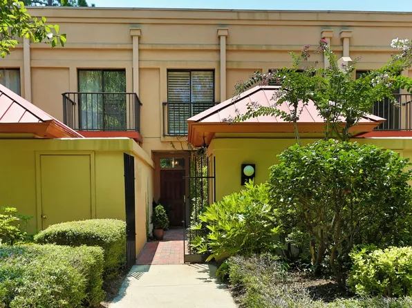 27 Spindle Ln, Hilton Head Island, SC 29926