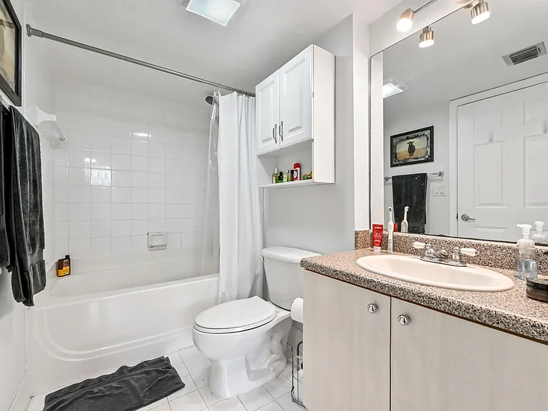 1801 N Flagler Dr #308 — Photo 9